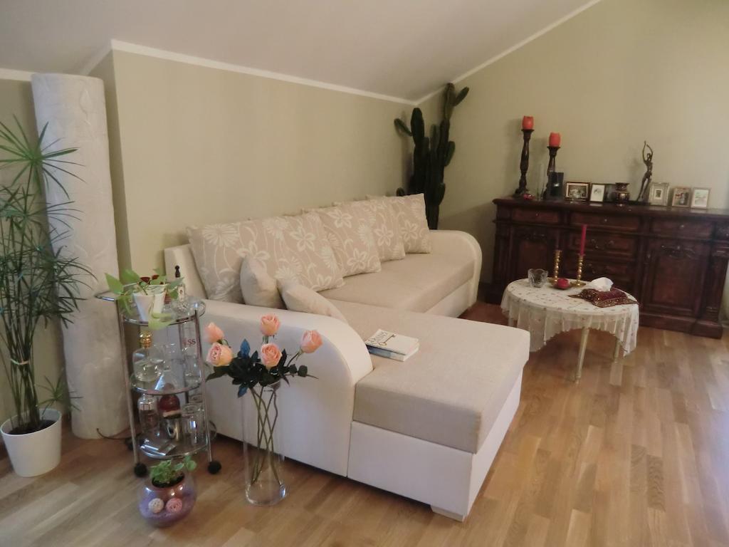 Kuressaare Romantic Apartment Δωμάτιο φωτογραφία